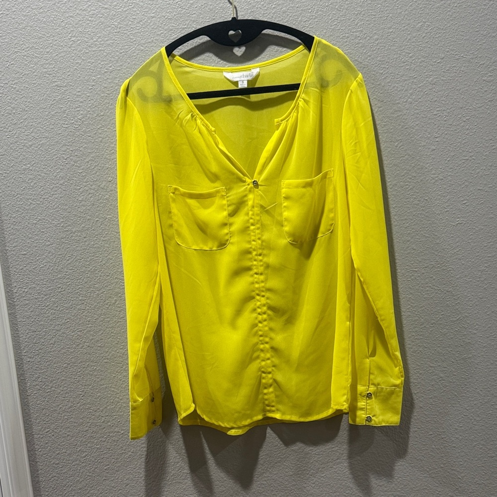 💛 Charming Charlie Sheer V-Neck Blouse – Yellow – SZ S 💛